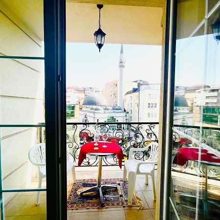 4 Llullat - City Center Apartment Приштина Экстерьер фото