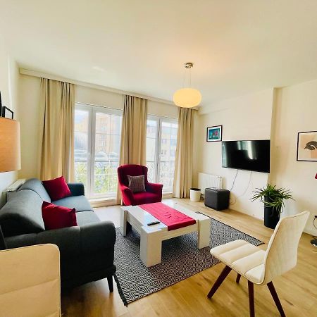 4 Llullat - City Center Apartment Приштина Экстерьер фото