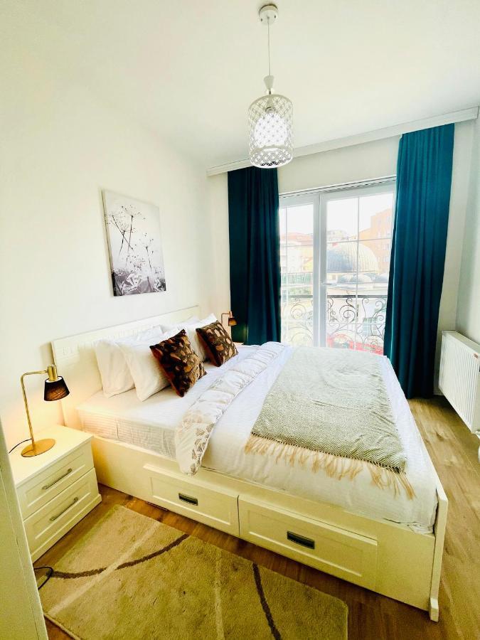 4 Llullat - City Center Apartment Приштина Экстерьер фото